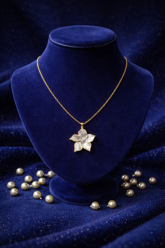 Collier Fleur Nacrée