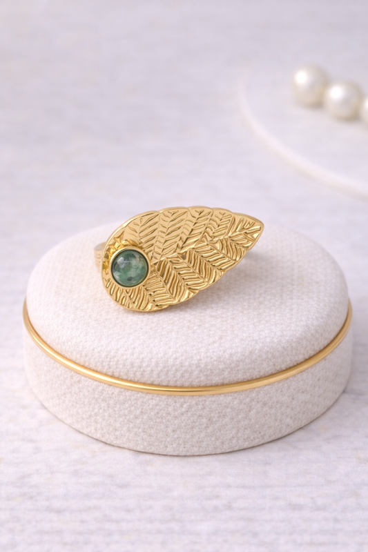 Bague Feuille Dorée Émeraude